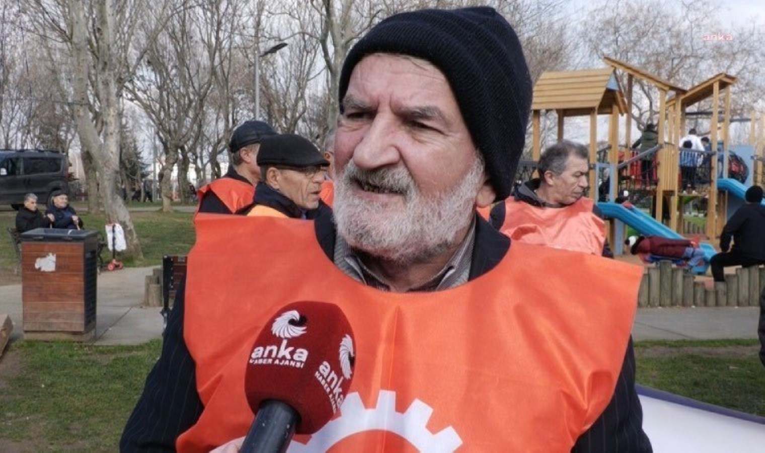 Erdoğan yüksek maaş zammı için ‘kısır döngü’ demişti… Emekli: Aldığımız maaşı dakikada yiyorlar