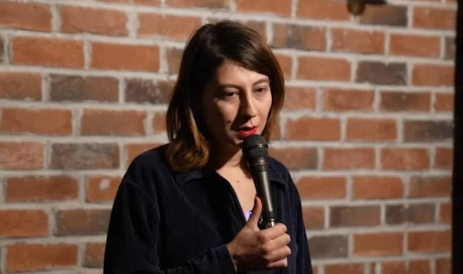 Evinde satışa hazır uyuşturucu bulunan komedyen Selin Dilmaç tutuklandı