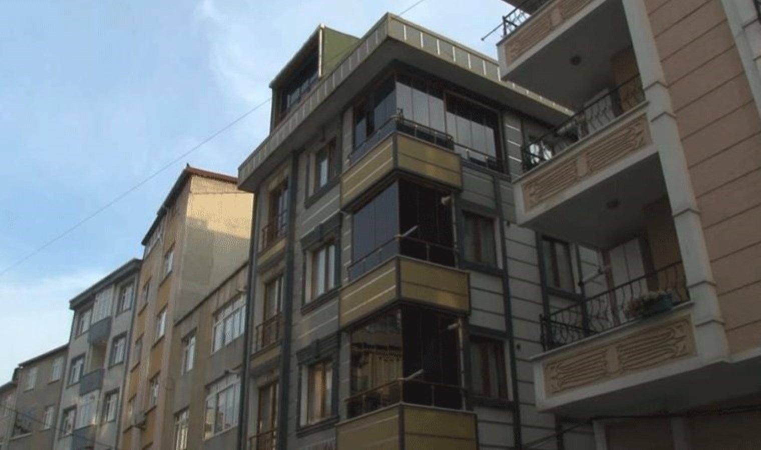 Eyüpsultan’da ailesinden 4 kişiyi katletmişti… Ailenin komşuları konuştu!