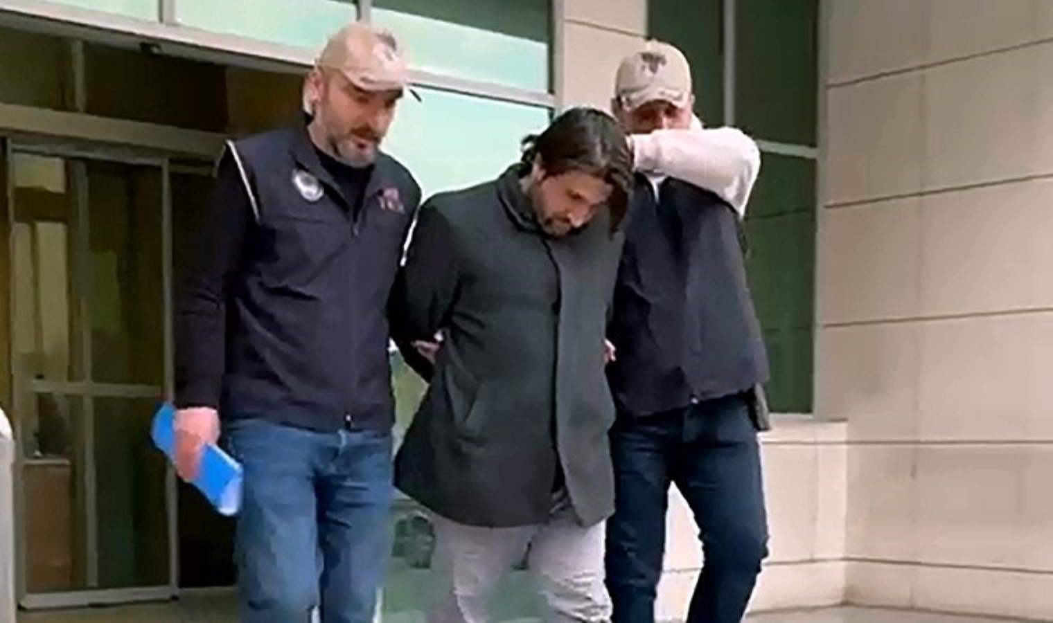 FETÖ’nün Kerkük sorumlusuydu: Veysel Arslan Adana’daki evinde yakalandı