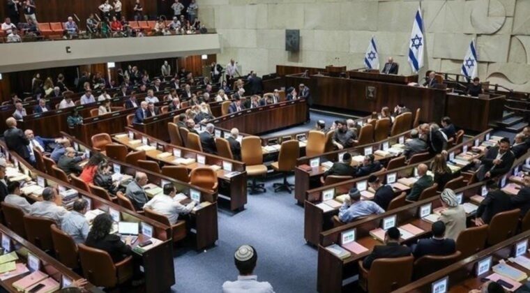 Filistinlilerin Gazze’den göç etmesi için Knesset’te tasarı