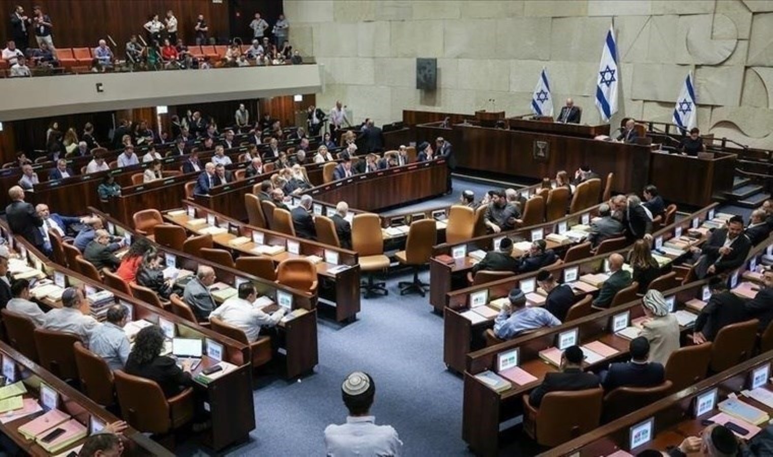 Filistinlilerin Gazze’den göç etmesi için Knesset’te tasarı