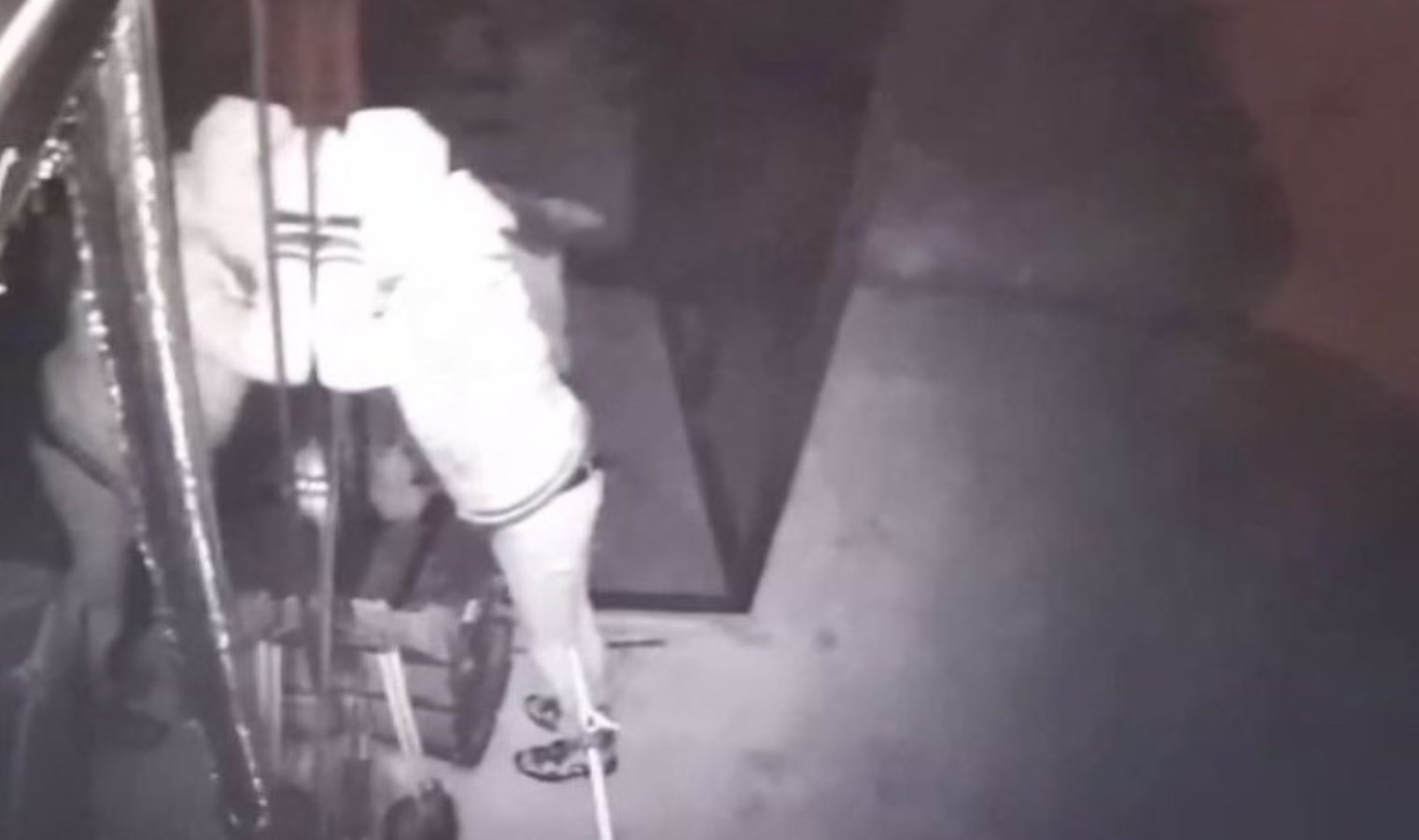 Girdiği evlerden kadın iç çamaşırı çalan şüpheli yakalandı