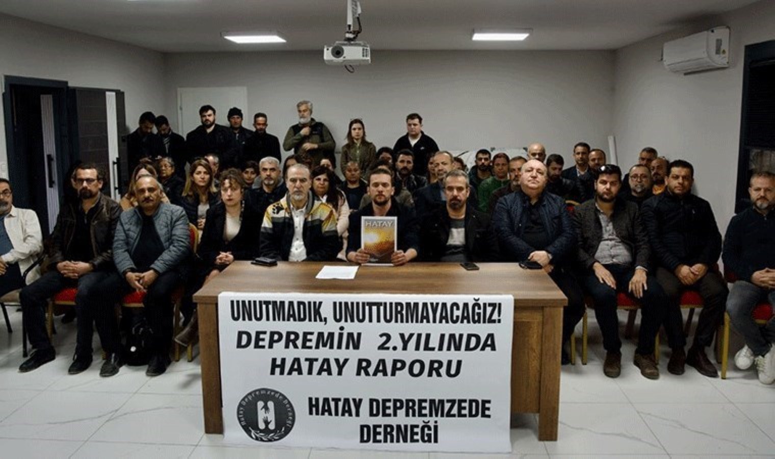 Hatay Depremzede Derneği’nden 2 yıl raporu: ‘Kalıcı konut, adalet ve şeffaflık istiyoruz’