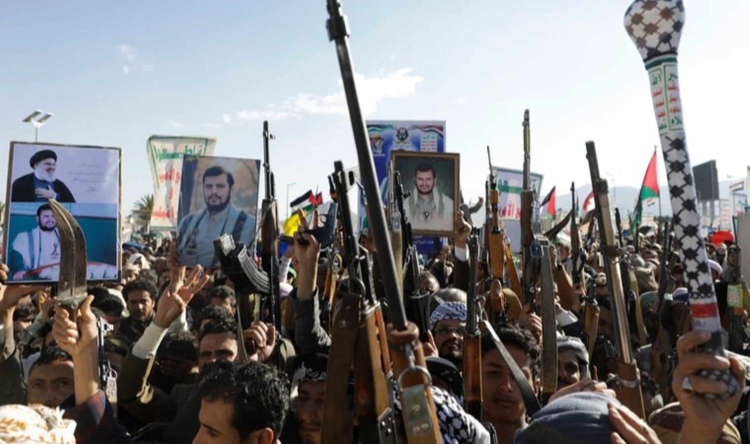 Husiler’den İsrail’e peş peşe saldırılar