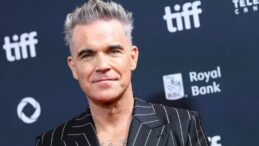 İngiliz şarkıcı Robbie Williams, Türk hayranlarına videolu mesaj gönderdi