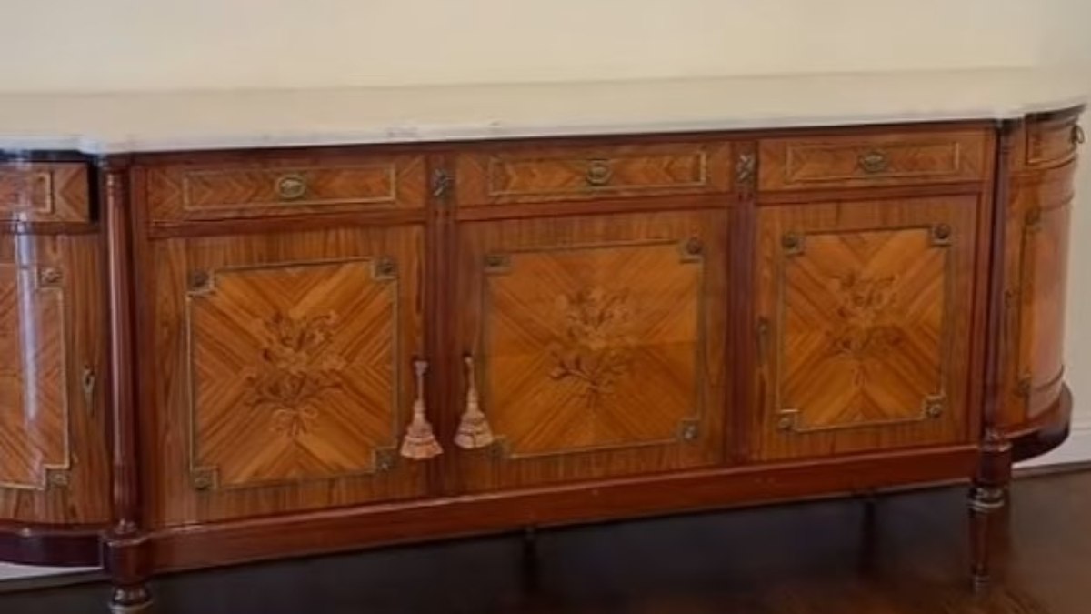 İnternetten dolap aldı, içinden bakın ne çıktı…