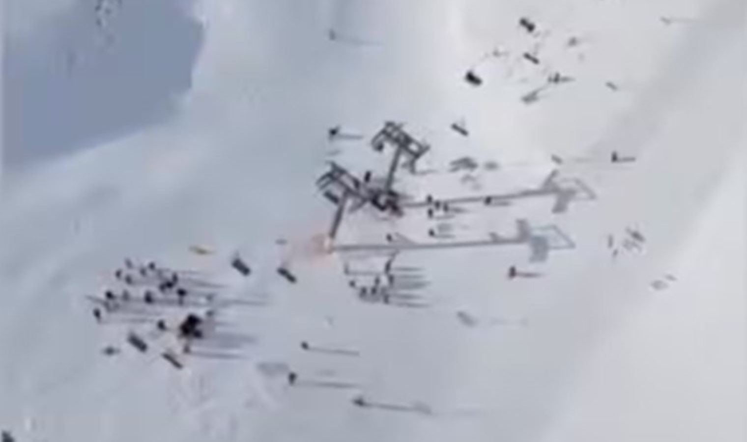 İspanya’da kayak merkezinde korkunç anlar… 17’si ağır 30 yaralı!