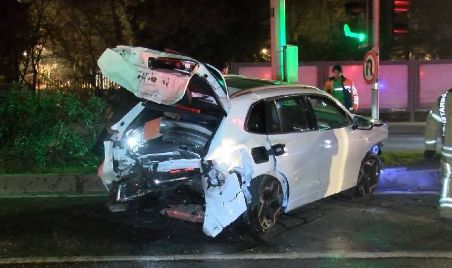 İstanbul’da zincirleme kaza: Yaralılar var!