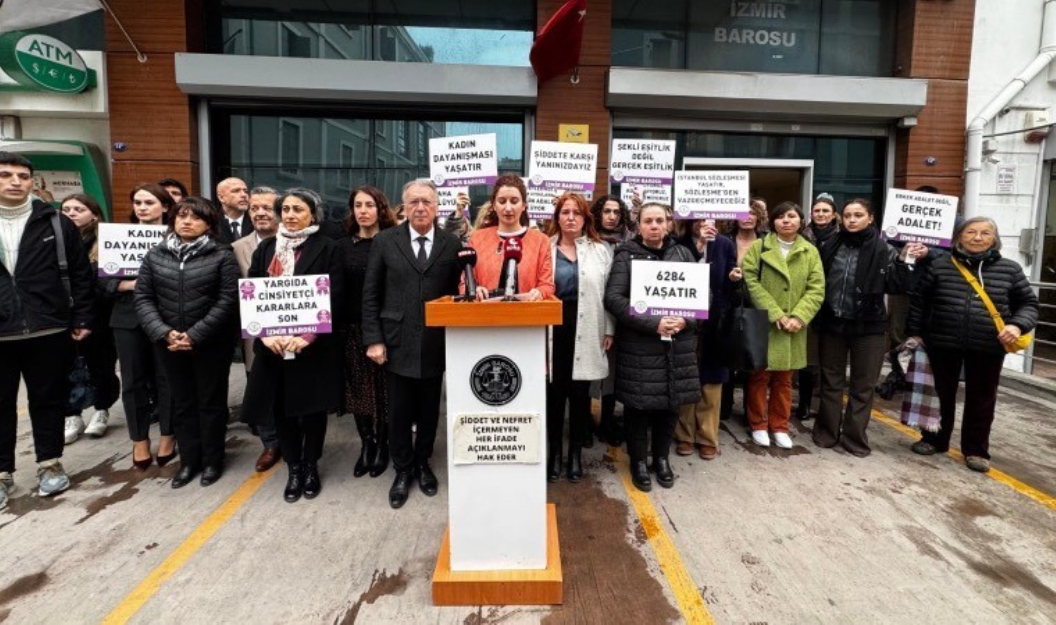 İzmir Barosu’ndan Yargıtay’a Pınar Gültekin tepkisi: ‘Tarihe kara bir leke olarak geçti’