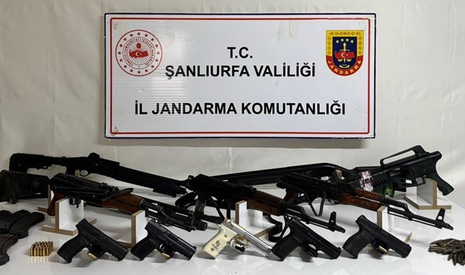Jandarmadan Şanlıurfa’da ‘silah kaçakçılığı’ operasyonu: Gözaltılar var…