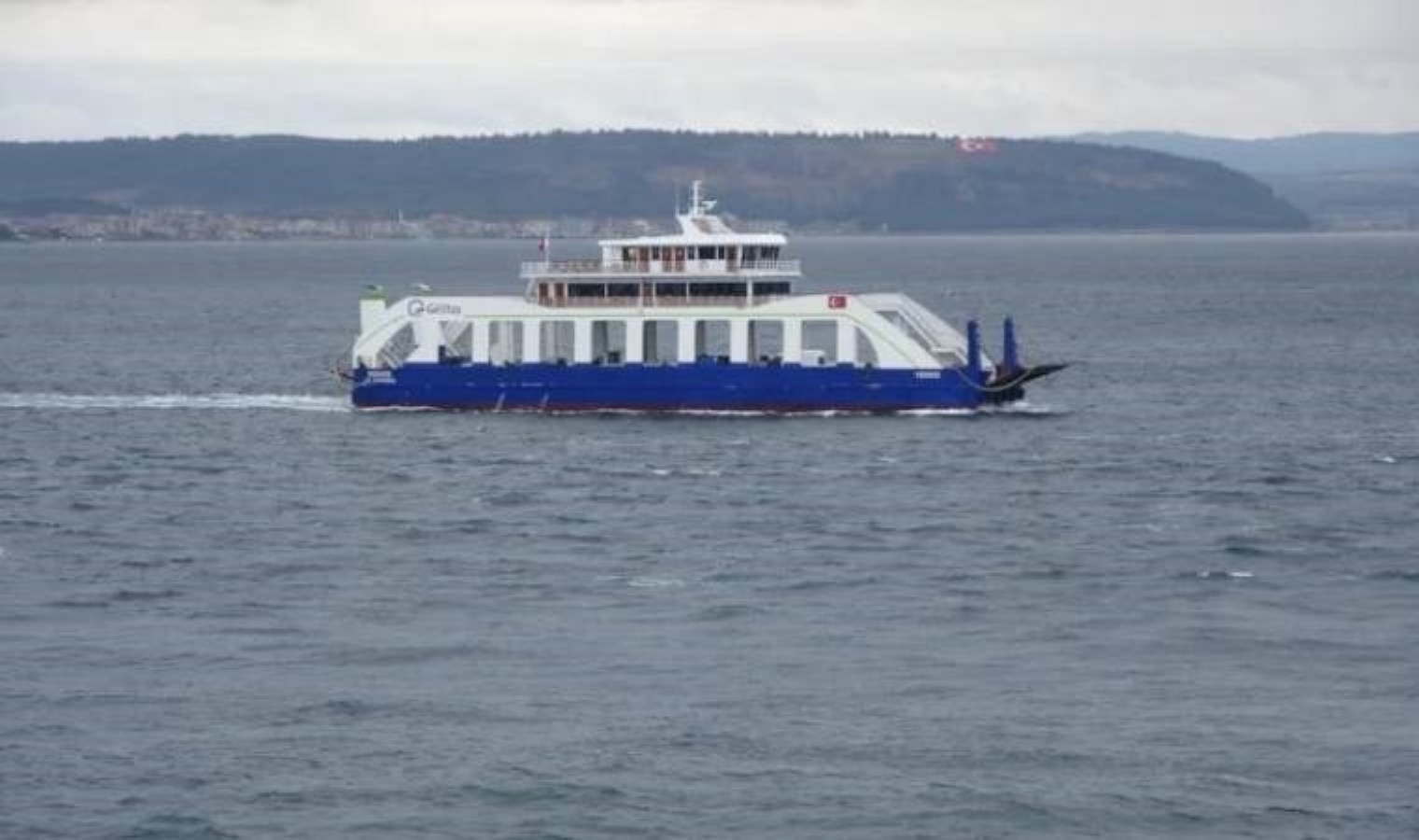 Kabatepe-Gökçeada feribot seferlerine hava engeli