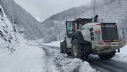 Karadeniz’de 527 yerleşim yerine ulaşılamıyor!