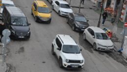 Kars’ta 5 kişiye bir araç düşüyor