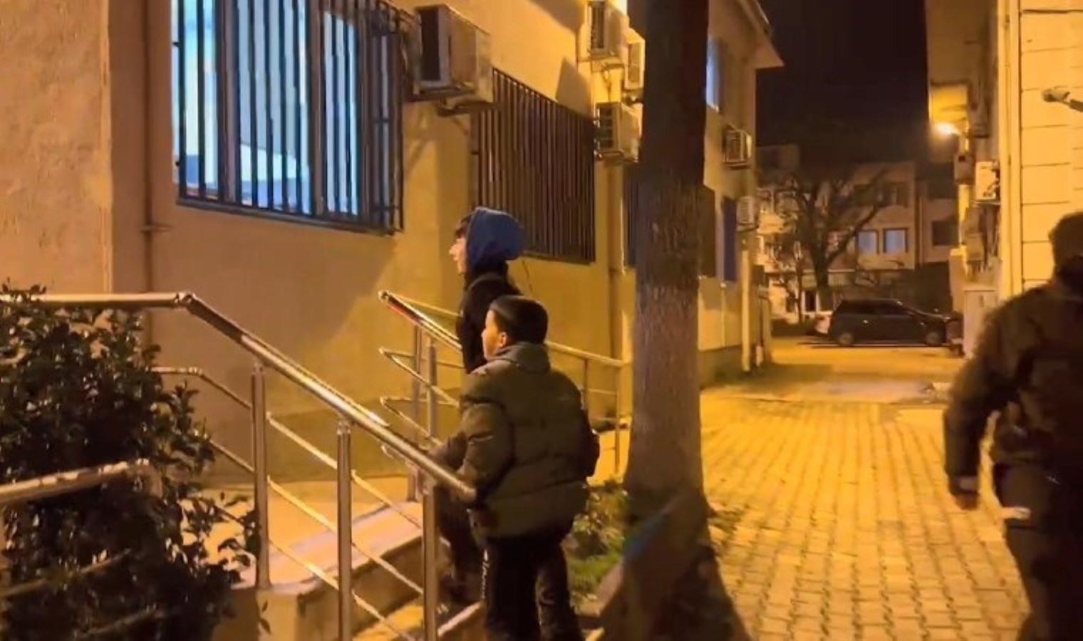 Kaybolan 2 çocuk başka bir ilçede bulundu