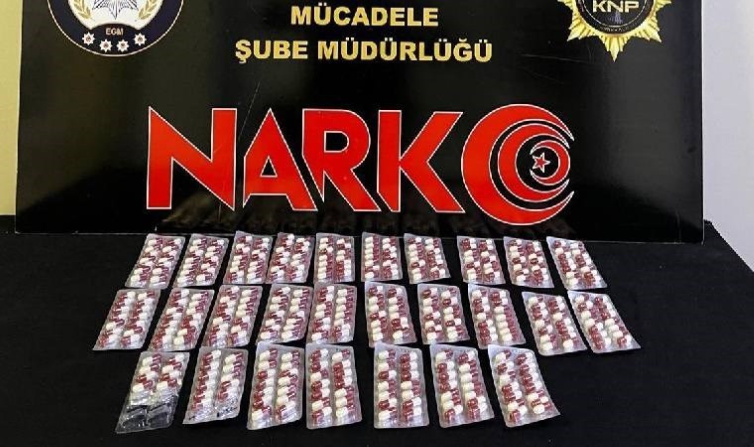 Kırıkkale’de uyuşturucu operasyonu: Yüzlerce sentetik ecza yakalandı!