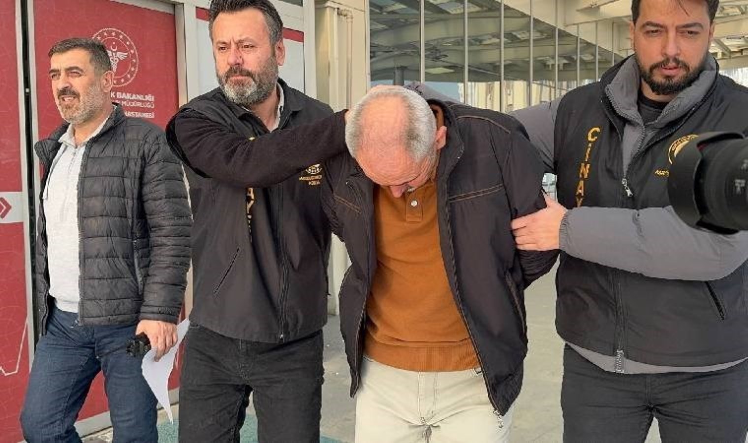 Konya’da çöken bina soruşturmasında flaş gelişme: Müteahhit de tutuklandı!