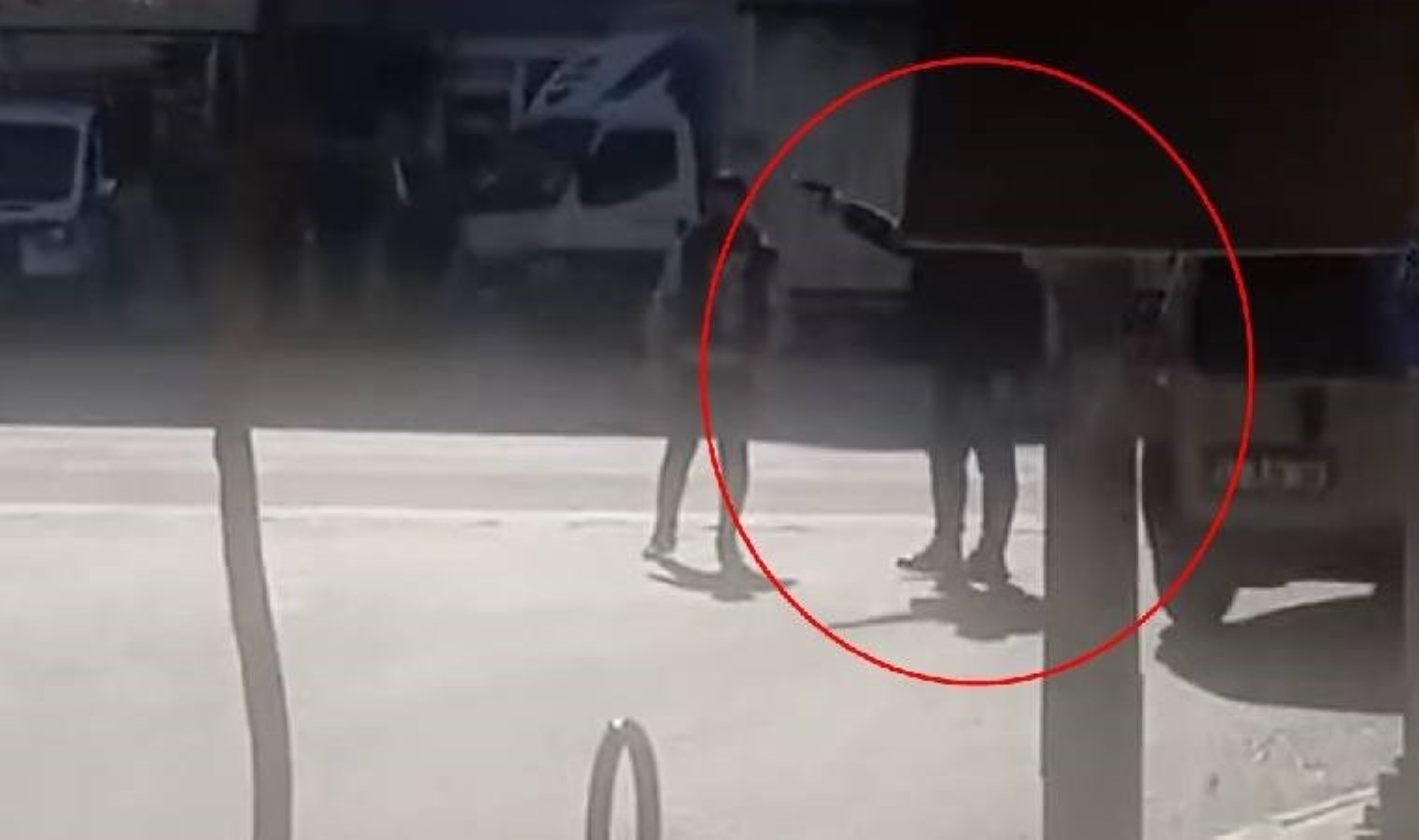 Mardin’de sokak ortasında silahlar patladı: 1 yaralı!