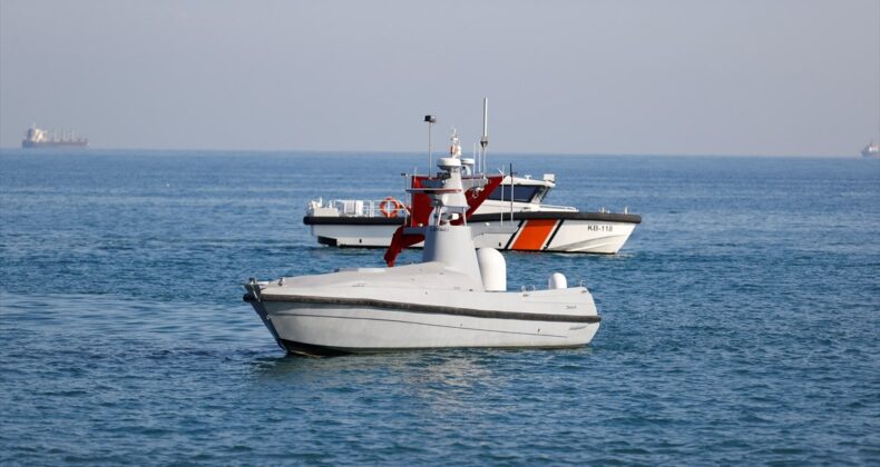 Mersin’de insansız deniz aracı OKHAN tanıtıldı