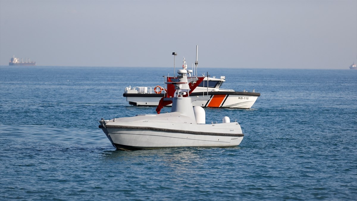 Mersin’de insansız deniz aracı OKHAN tanıtıldı