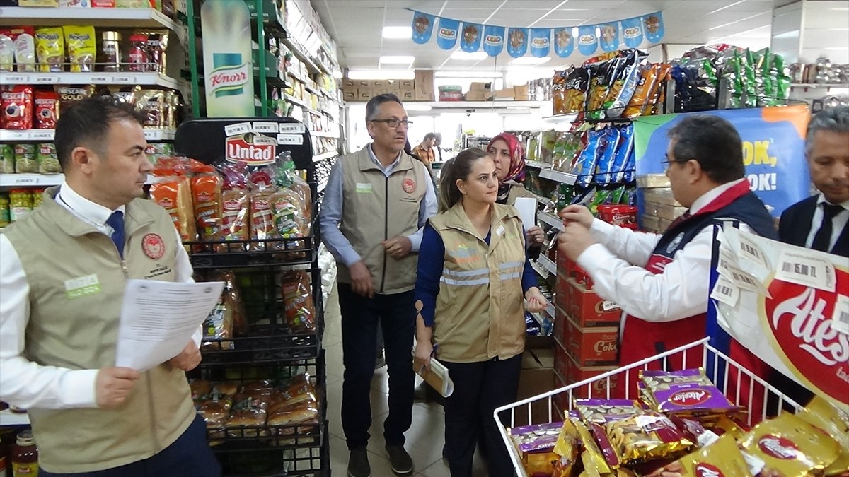 Mersin’de limon suyu görünümlü ürünler denetlendi