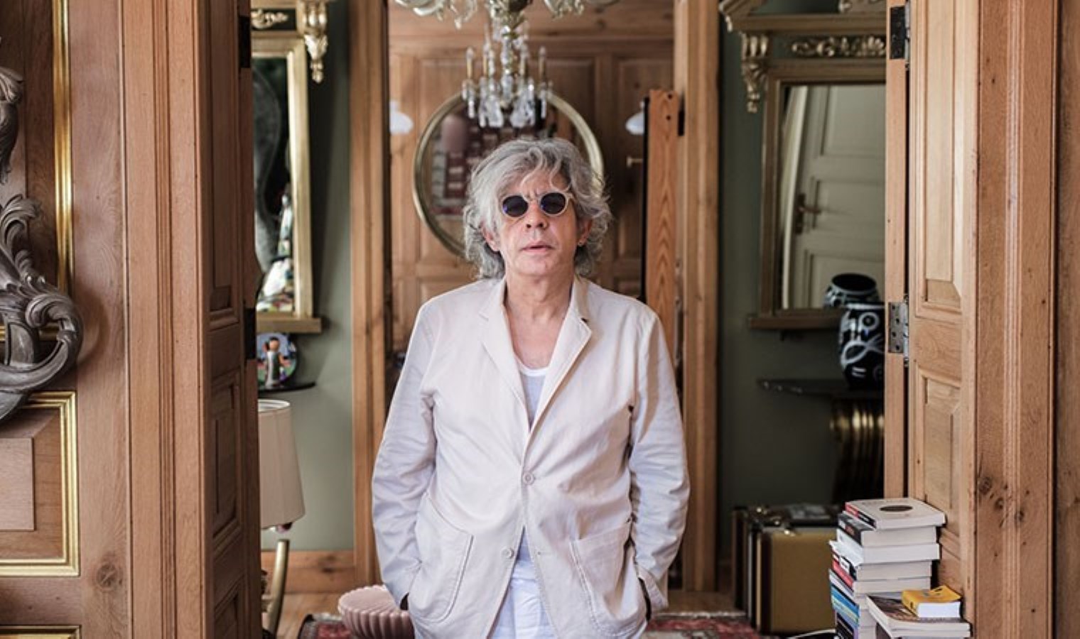 Okan Bayülgen’den tartışma yaratacak açıklama: ‘Her şey kırolar için, insanları maymuna çevirdiler’