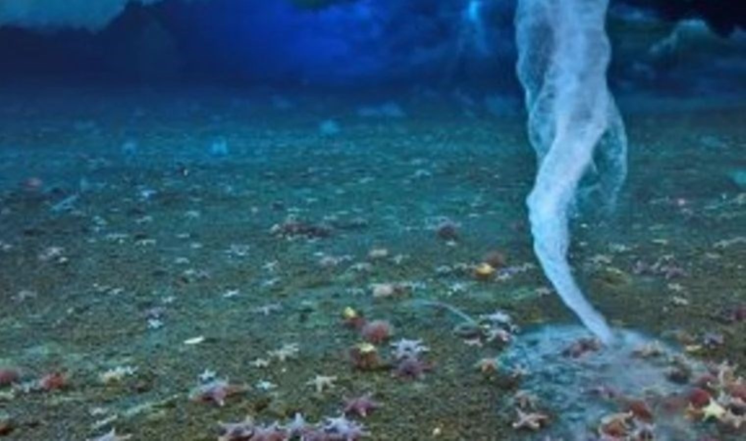 Ölüm Sarkıtı: Değdiği her şeyi donduruyor