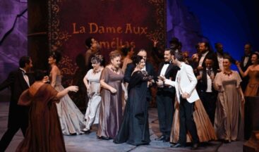 Opera tarihinin en kalabalık eserlerinden: ‘La Traviata’ farklı bir yorumla sahnede…