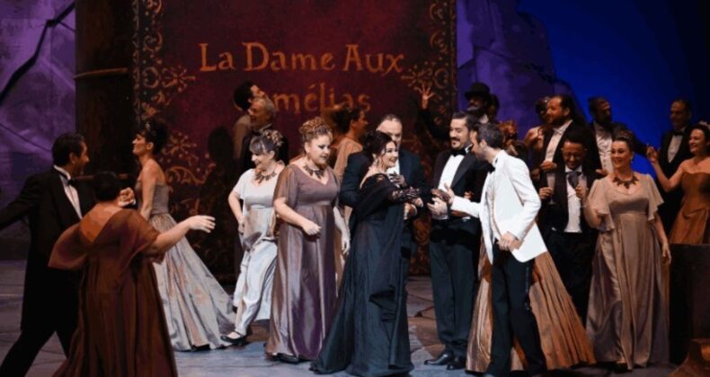 Opera tarihinin en kalabalık eserlerinden: ‘La Traviata’ farklı bir yorumla sahnede…