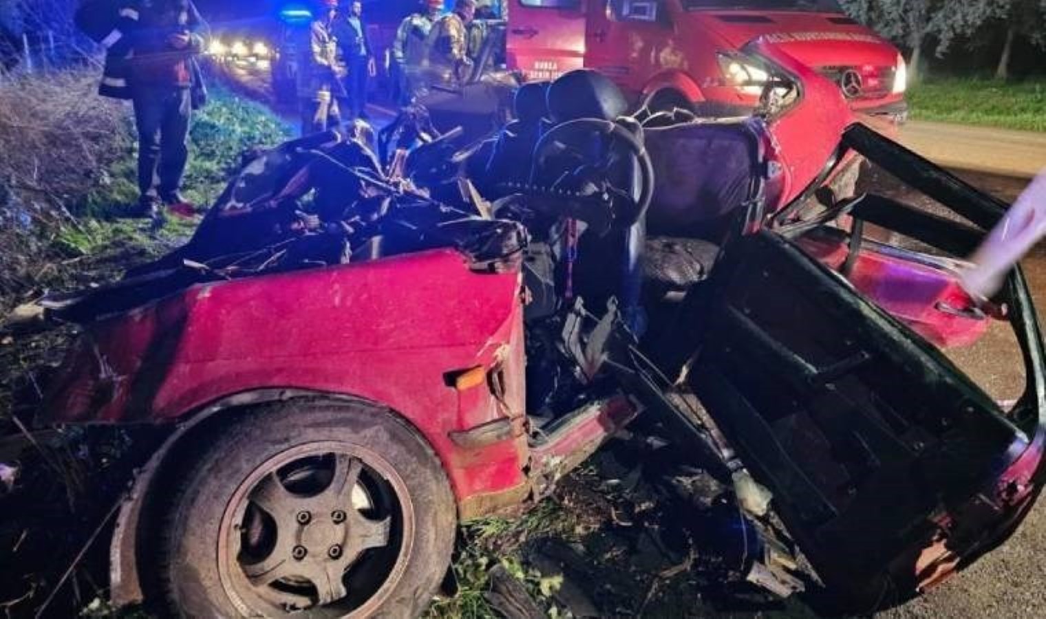 Otomobil ile TIR’ın çarpıştığı kazada 1 kişi hayatını kaybetti