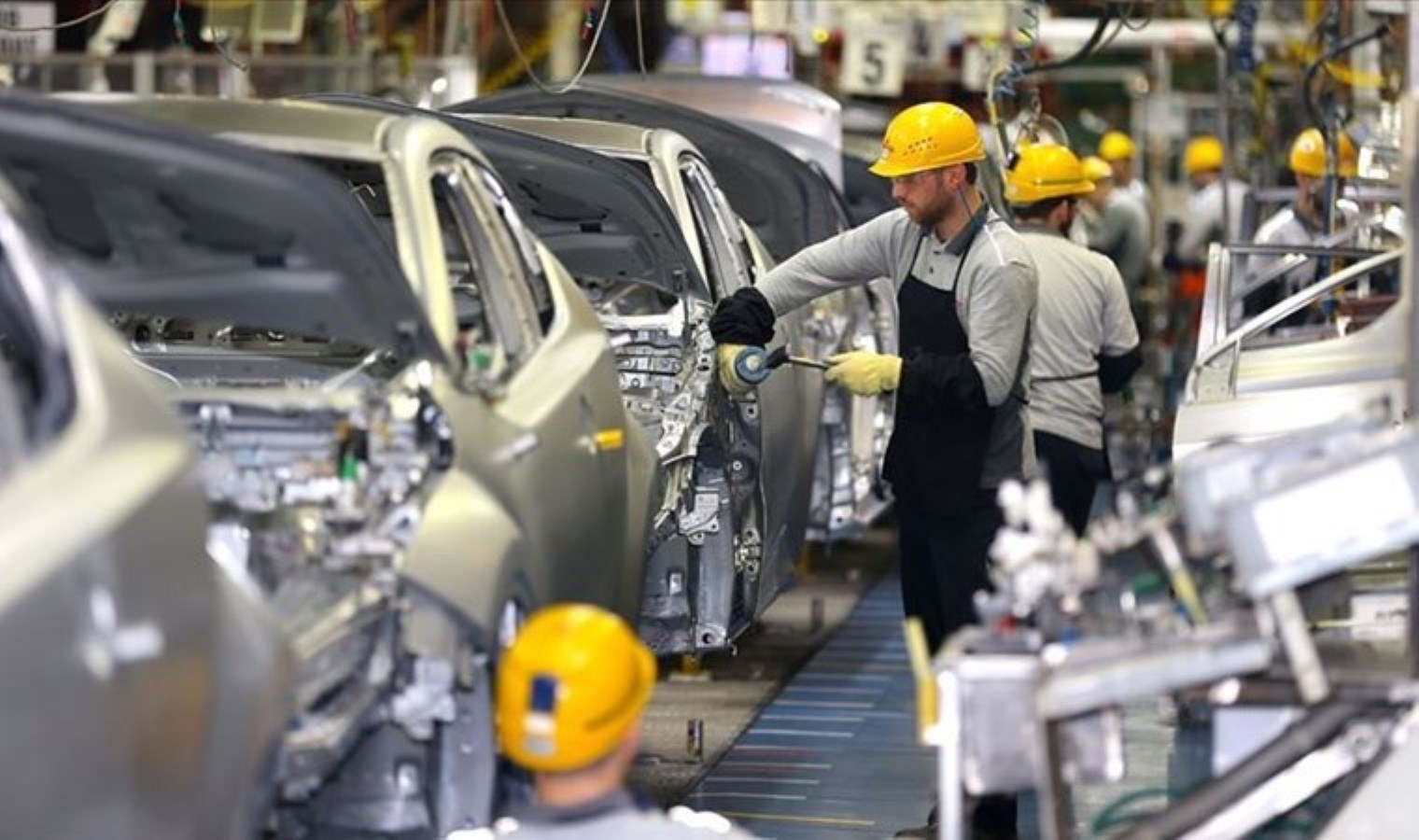 Otomotiv sektöründe Trump etkisi: Çin’e gümrük vergisi tehditi piyasayı hareketlendirdi!