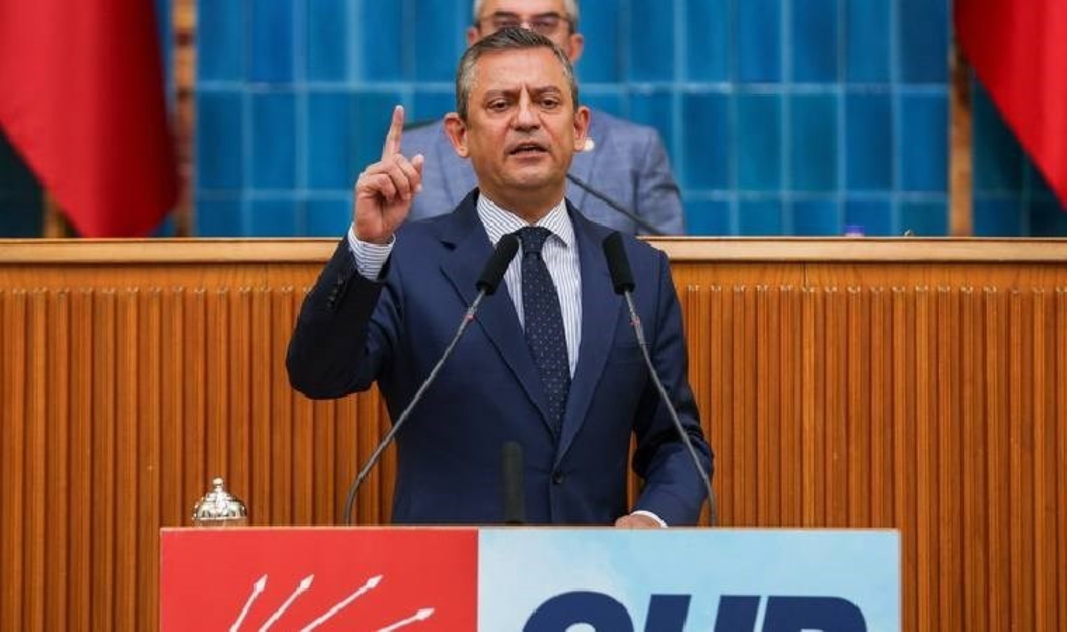 Özgür Özel kürsüde… CHP’nin yol haritası ne olacak?