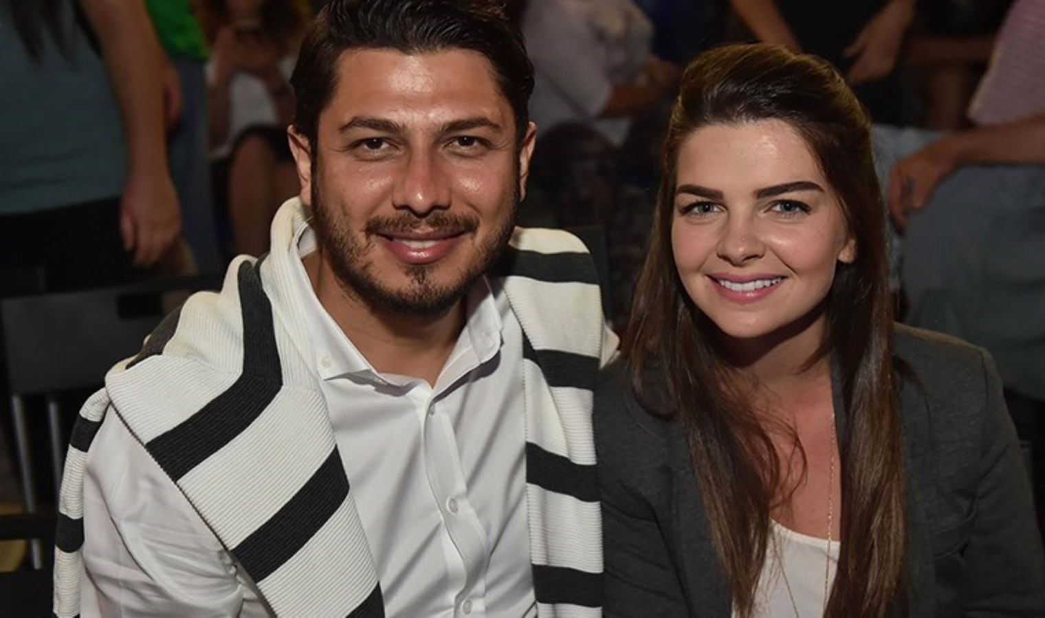 Pelin Karahan’dan samimi açıklamalar: ‘Yan masadaki kız, kocama mesaj attı’