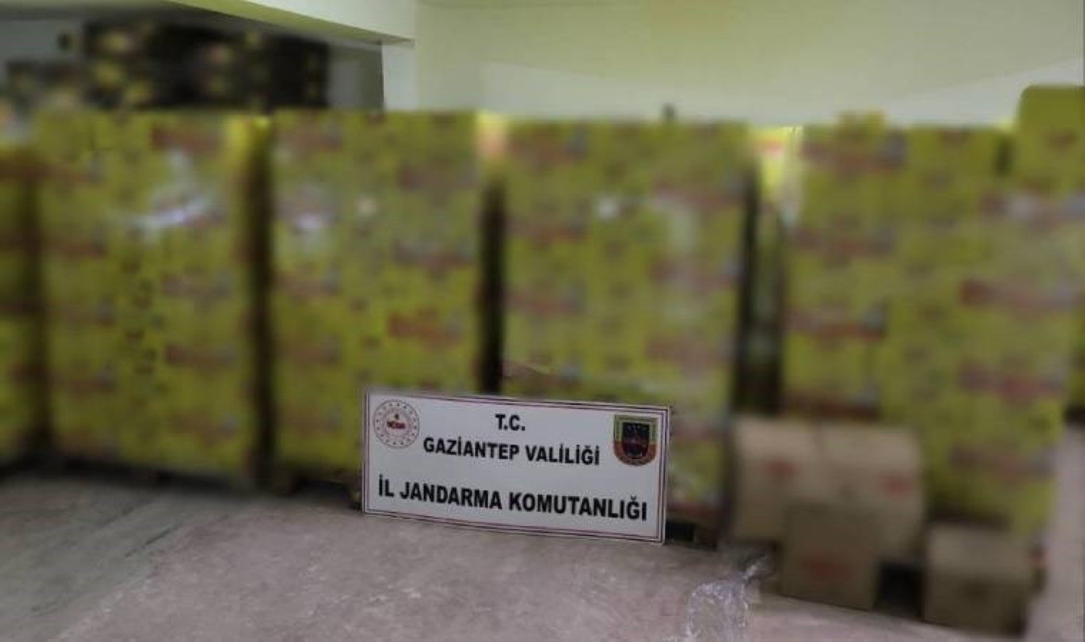 Piyasa değeri 1,5 milyon… Sahte tavuk bulyon ele geçirildi!