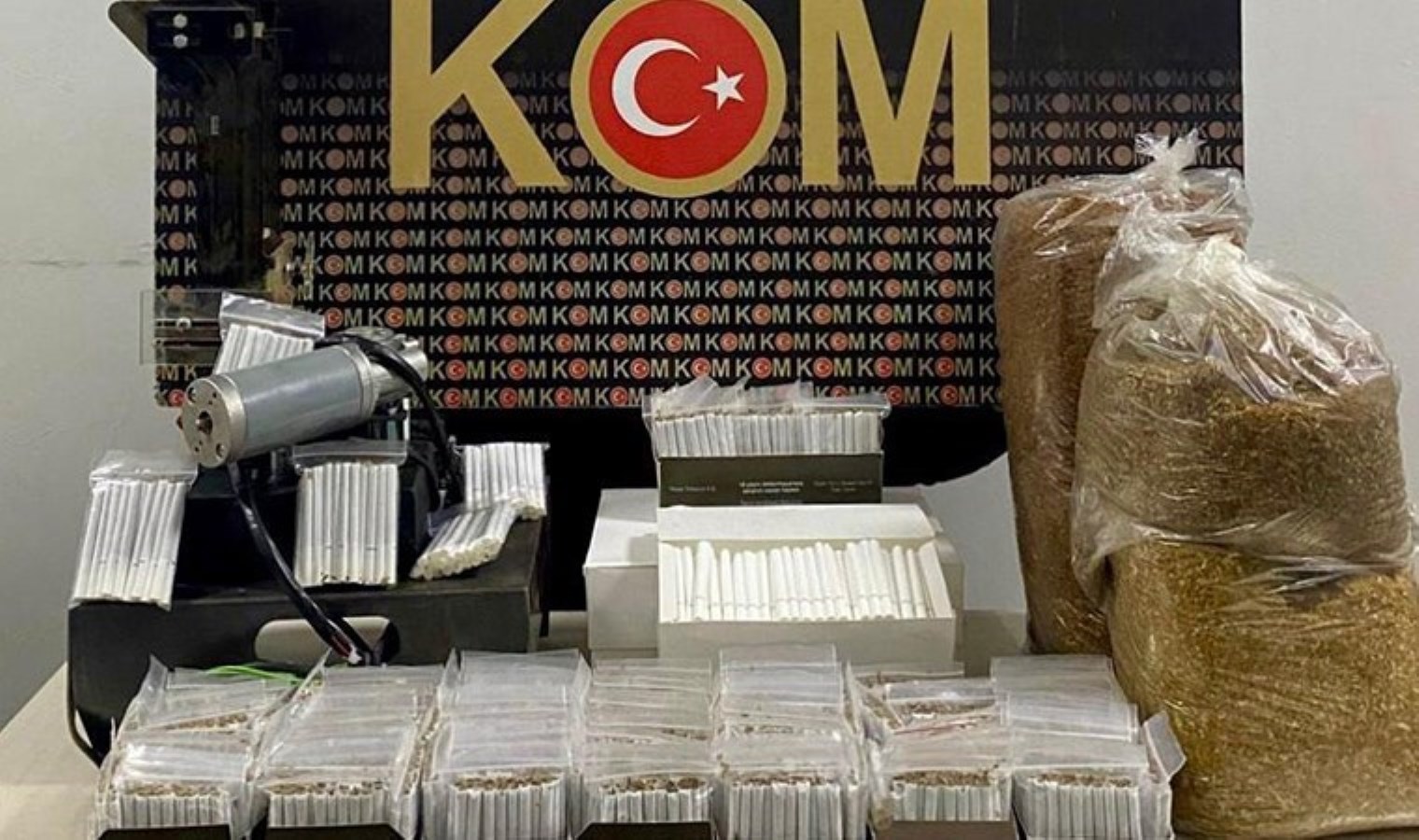 Polisten Kars’ta ‘kaçakçılık’ operasyonu: Piyasa değeri 1 milyon TL…