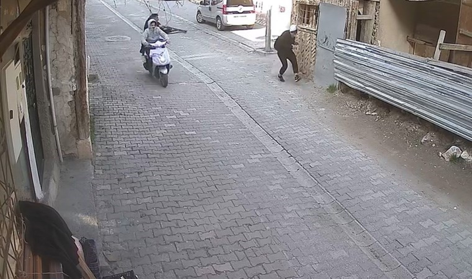 Pompalı tüfekle ateş açtı: Tokat’ta ‘kız meselesi’ kavgasında kan aktı!