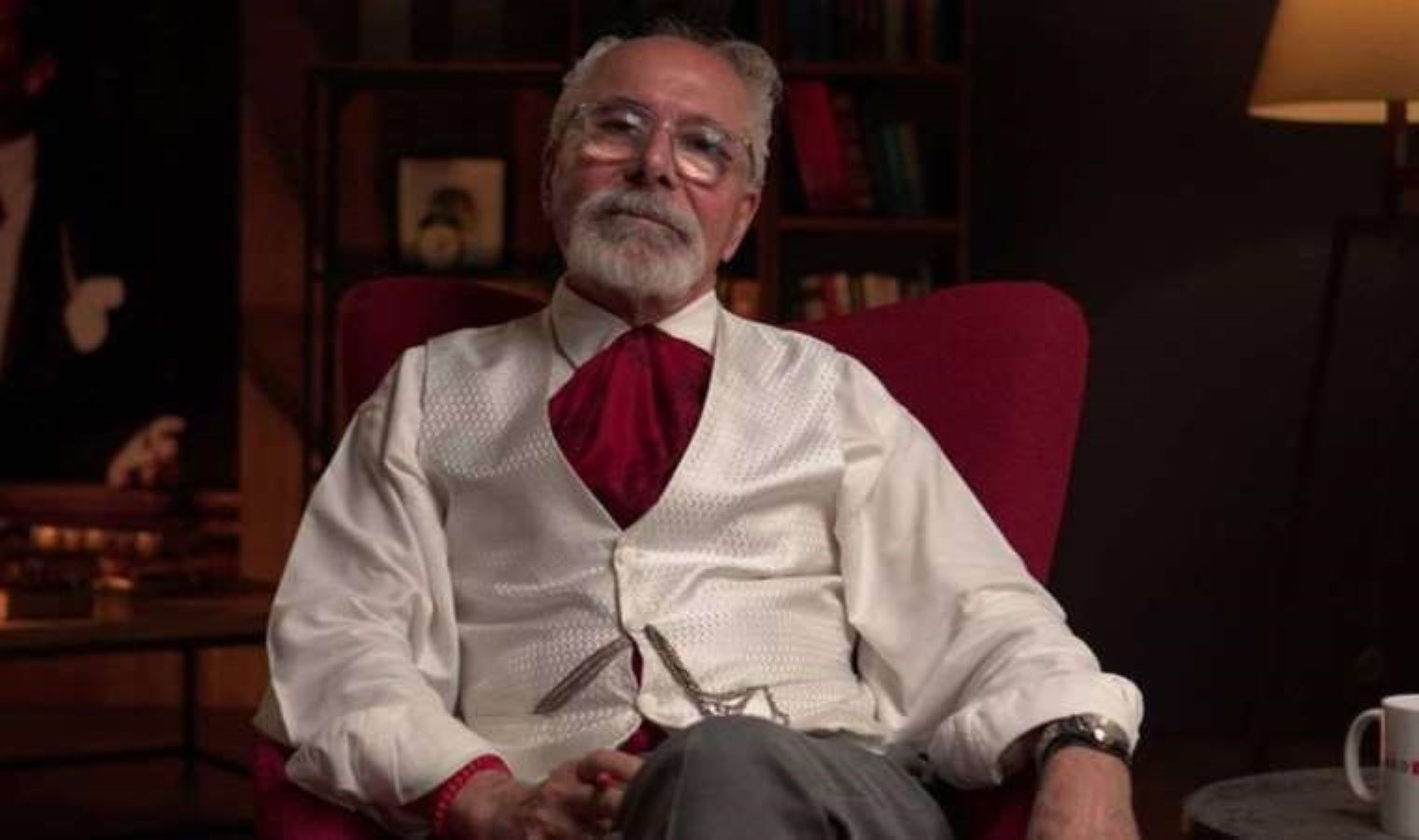 Prof. Dr. Emre Kongar canlı yayında fenalaştı: ‘Gayet iyiyim’