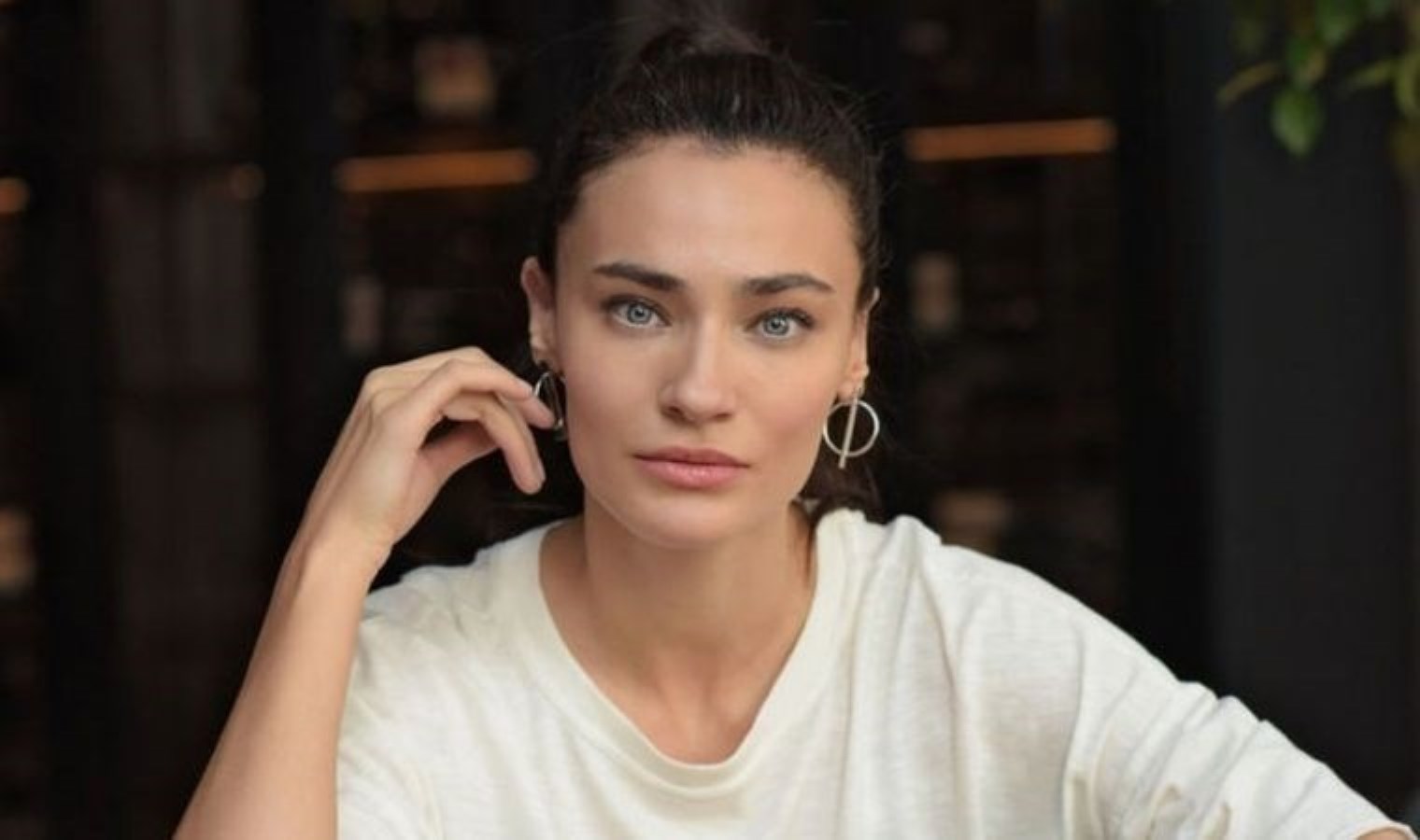 Saadet Işıl Aksoy kimdir? Saadet Işıl Aksoy’un eşi kim? Saadet Işıl Aksoy hangi filmlerde oynadı?