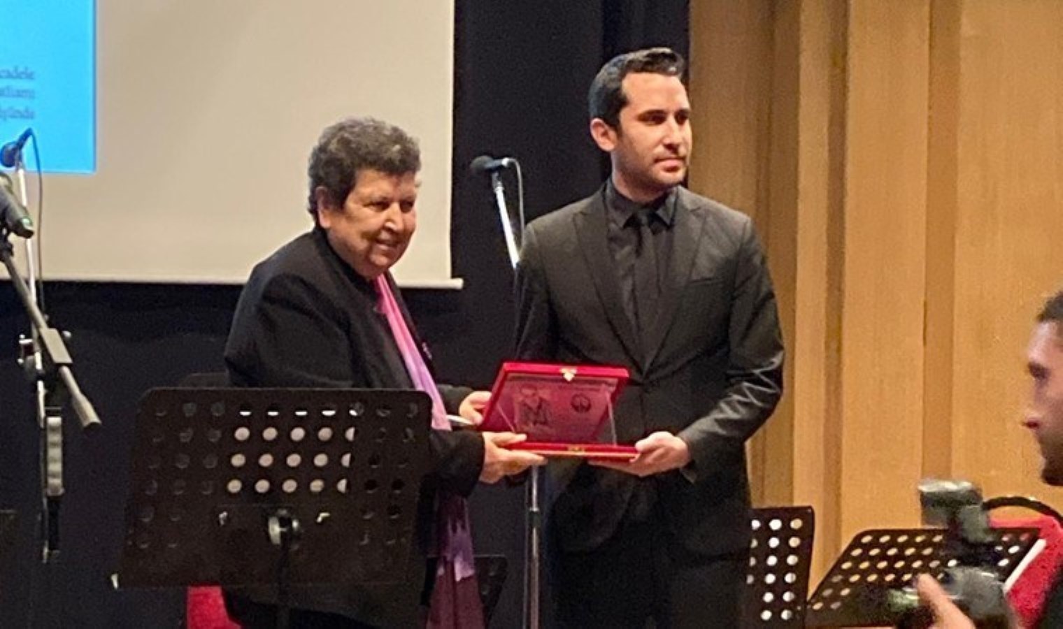 Şenal Sarıhan Uğur Mumcu Özel Ödülü’nü kazandı