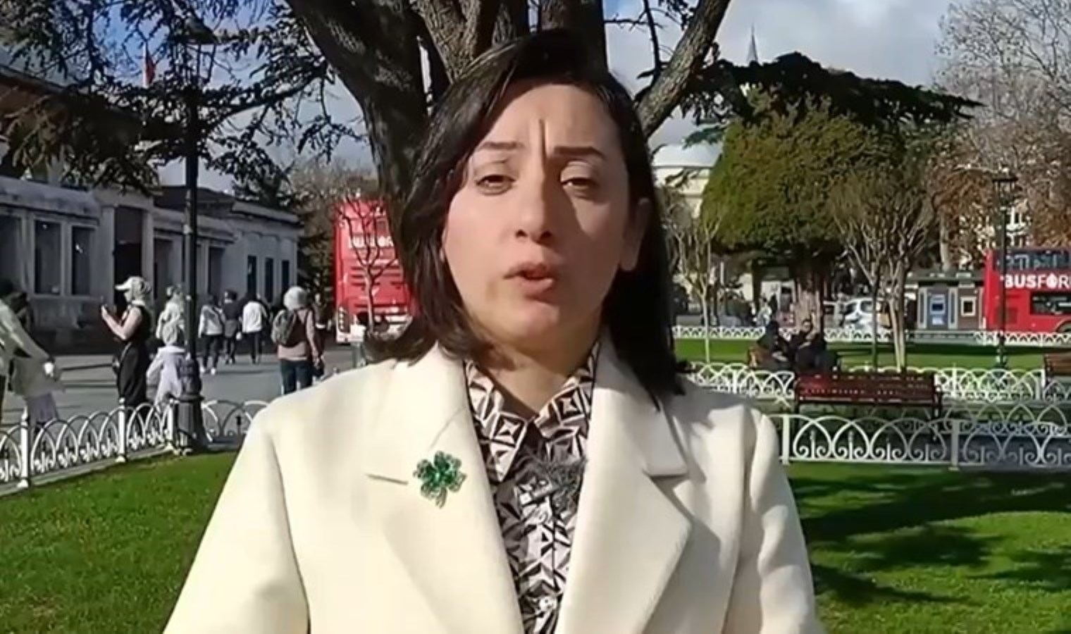 ‘Şeriata uymuyor’ diyerek avukatlığı bırakmıştı… Şimdi de ‘peygamberlik’ ilan etti