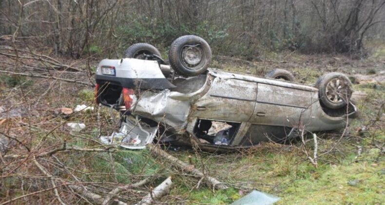 Sinop’ta şarampole devrilen araçta 1’i çocuk 5 kişi yaralandı