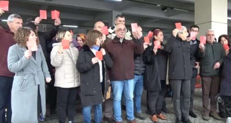 Soma’da geçinemediklerini söyleyen yurttaşlar, iktidara kırmızı kart gösterdi