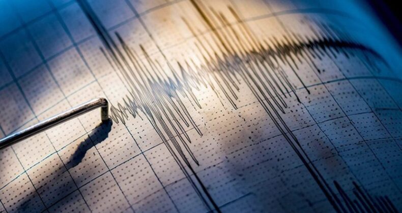 Son dakika deprem… Ege Denizi beşik gibi sallanıyor: 4 büyüklüğünde deprem!