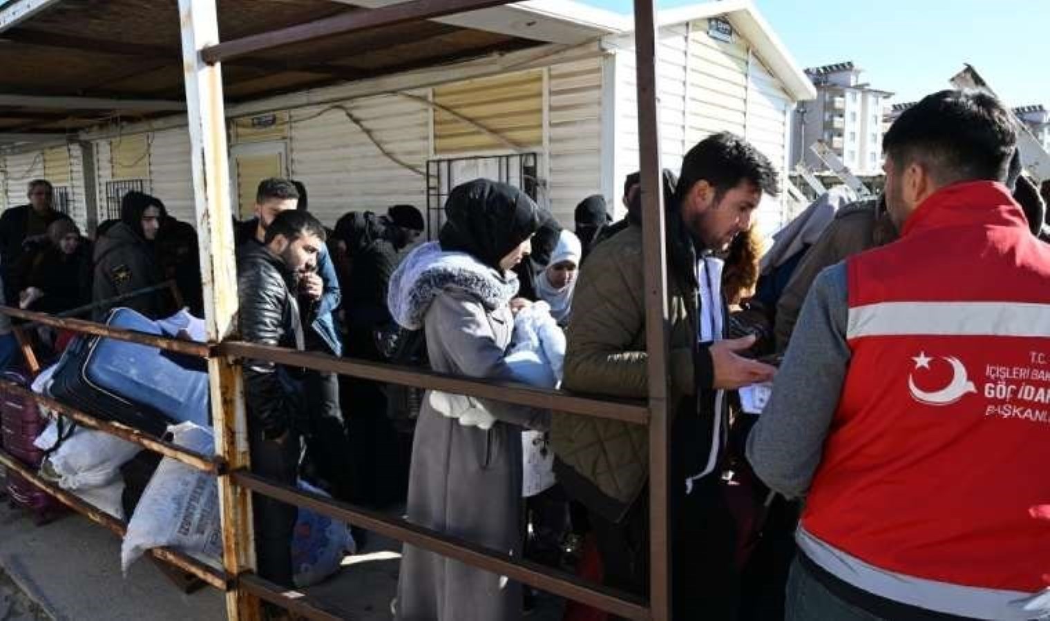 Son Dakika… İçişleri Bakanı Ali Yerlikaya ülkesine dönen Suriyelilerin sayısını açıkladı