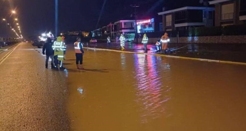 Su baskını nedeniyle trafiğe kapanan İzmir – Çanakkale Karayolu tekrar trafiğe açıldı