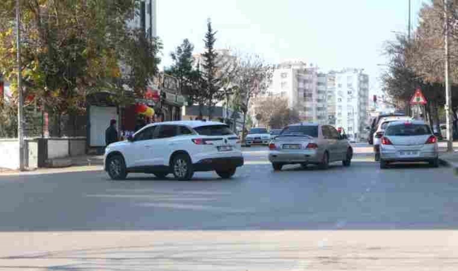 Sürekli kazaların yaşandığı kavşağa ‘kasis’ isteği