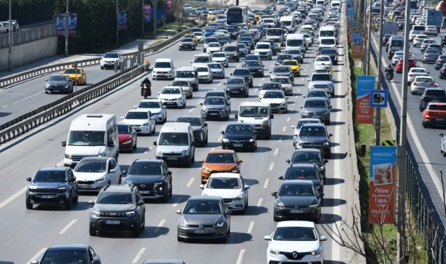 Sürücüler dikkat: Ödenmeyen MTV borcuna e-haciz uygulanacak! Son tarih belli oldu