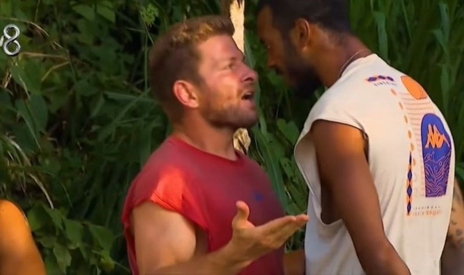 Survivor’da yaşanan kavga bölüme damga vurdu: İsmail ve Efecan birbirine girdi: Ada konseyinde İsmail karısına çağrıda bulundu