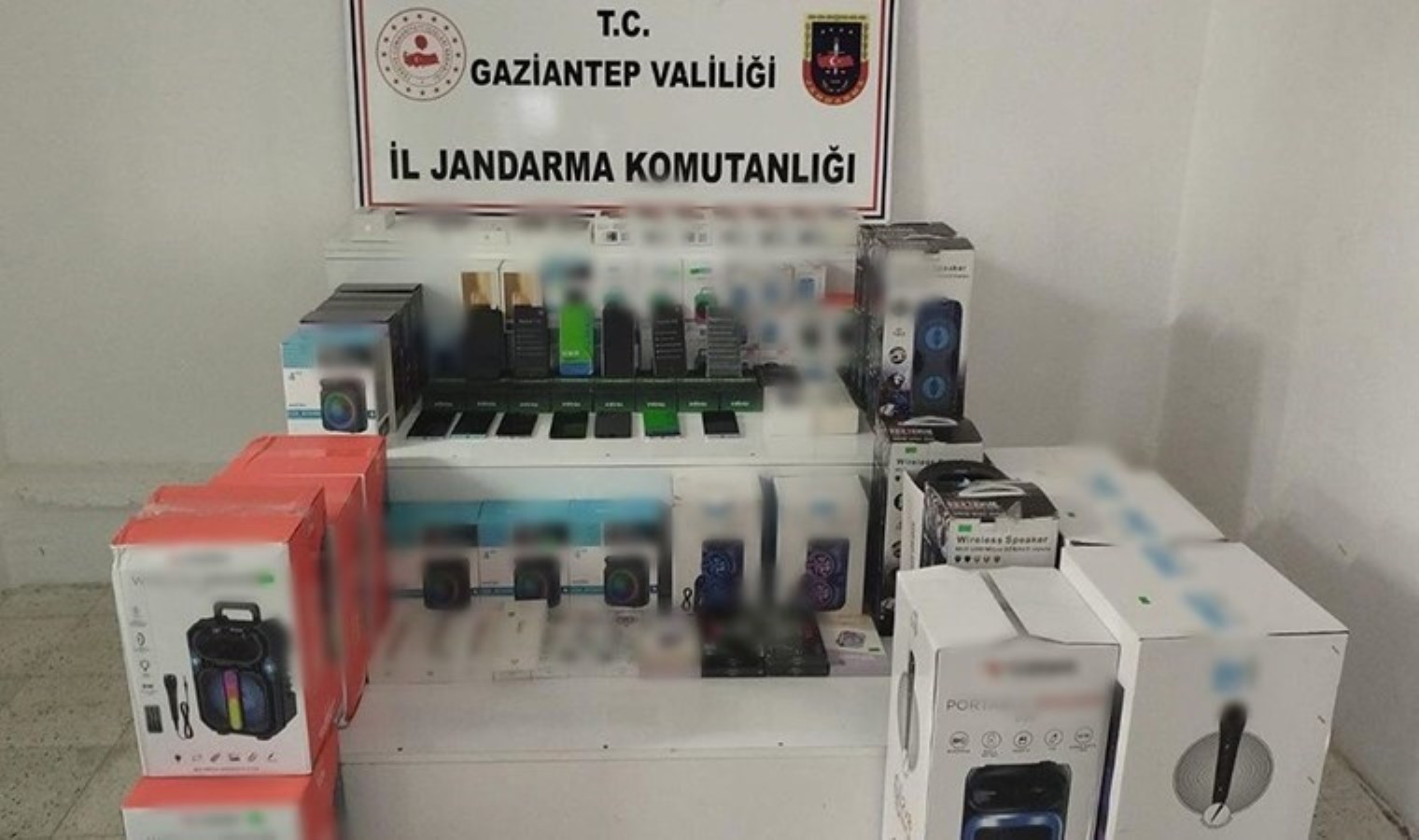 Tam 3 milyon TL değerinde… Gaziantep’te ‘kaçak elektronik eşya’ ele geçirildi: 2 kişiye işlem