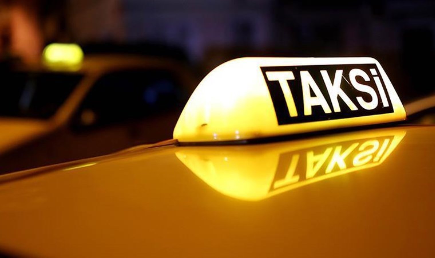 Tasarımı belli olmuştu: İBB, yeni taksi plakaları için ihaleye çıkıyor